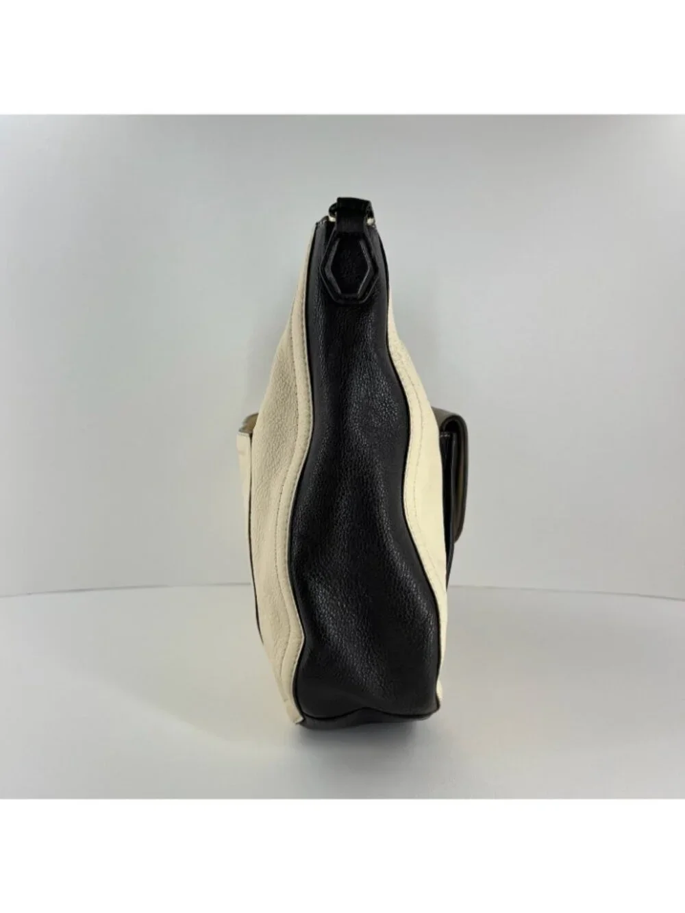 Tory Burch Sammy Hobo Shoulder Bag Womens Pebbled Leather Cream Black Colorblock